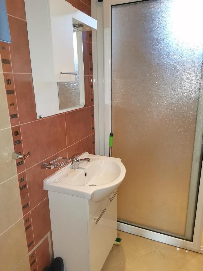 Guest Rooms Mihaylovi 파벨 반야 외부 사진